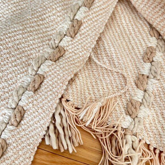 LoveShackFancy 100% Cotton Knit Poncho Wrap Shawl with Tassle Cream Weave Loom - Picture 4 of 5
